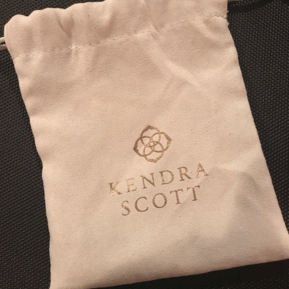 SOLD. Kendra Scott Sophee Lilac - worn once - Picture 4 of 4